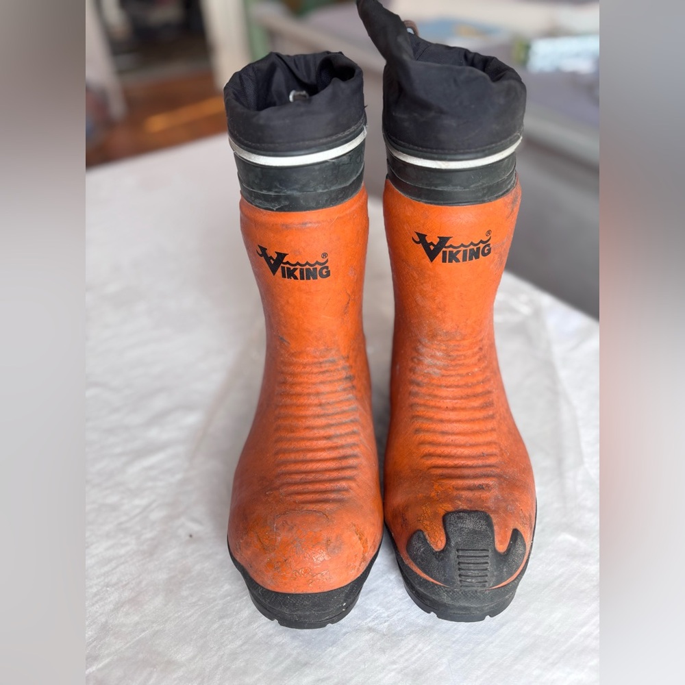 Viking Bushwacker Waterproof Steel Toe Chainsaw Boots Used Size 7